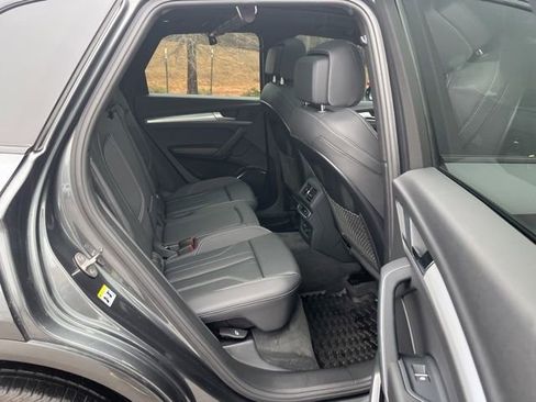 Used 2025 Audi Q5 2.0T Premium image 33