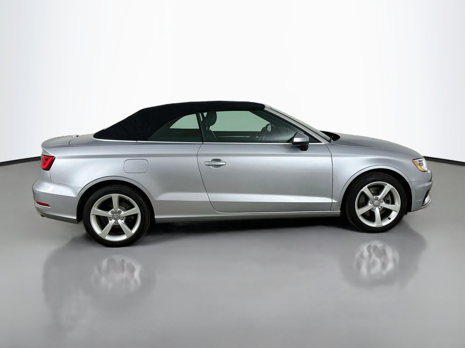 Used 2015 Audi A3 2.0T Premium AWD/4WD image 4