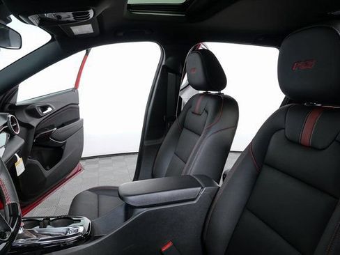 New 2026 Chevrolet Trax RS w/ Sunroof Package image 5