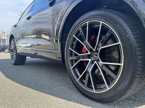 Used 2023 Audi Q8 Premium Plus w/ Premium Plus Package image 9