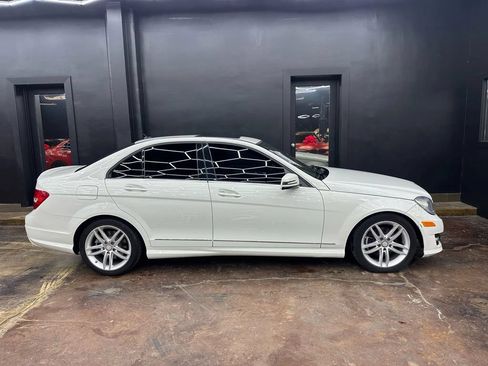 Used 2012 Mercedes-Benz C 300 4MATIC Sedan image 6