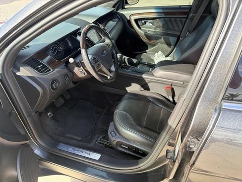 Used 2018 Ford Taurus Limited FWD image 5