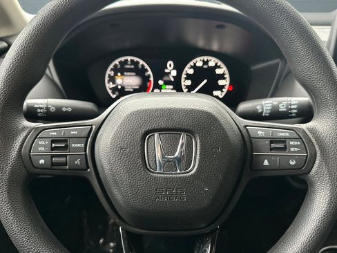 Used 2025 Honda HR-V LX image 16