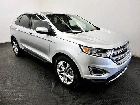 Used 2017 Ford Edge Titanium AWD/4WD image 3