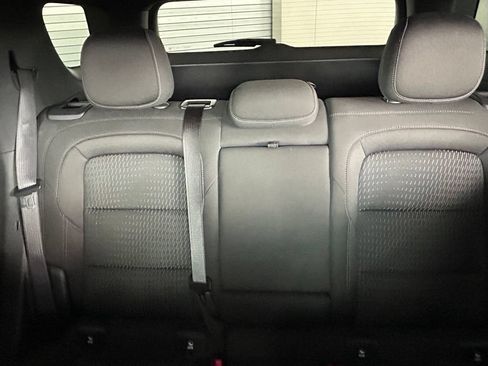 Used 2025 Chevrolet Equinox LT FWD image 12