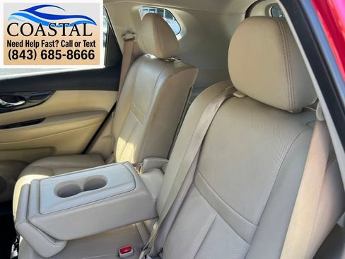 Used 2017 Nissan Rogue SL AWD/4WD image 16
