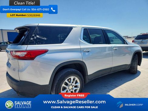 Used 2021 Chevrolet Traverse LS FWD image 4