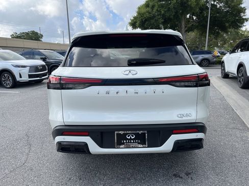 Certified 2024 INFINITI QX60 Luxe FWD image 4