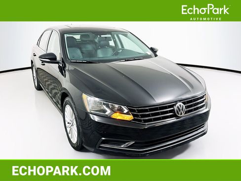 Used 2016 Volkswagen Passat 1.8T SE FWD image 1
