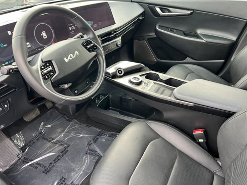 Certified 2023 Kia EV6 Wind RWD image 9