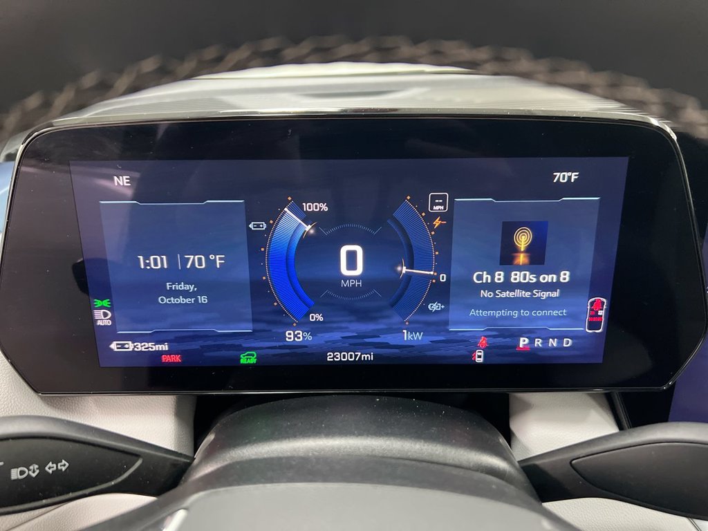 Used 2024 Chevrolet Equinox EV LT FWD image 12