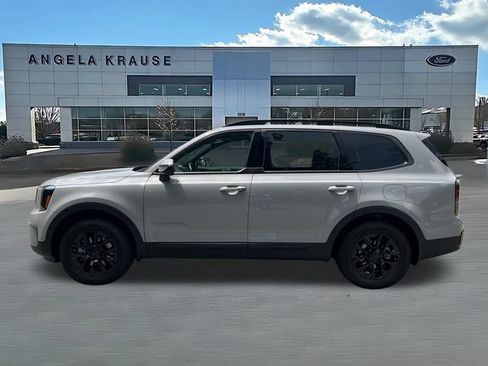 Used 2025 Kia Telluride AWD image 4