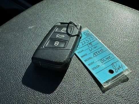 Used 2019 Volkswagen Atlas SE w/ Towing Package image 33