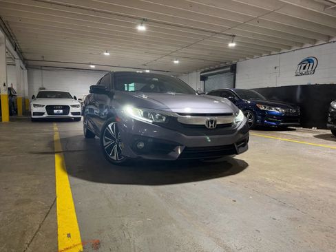 Used 2018 Honda Civic EX-T image 6