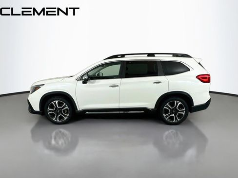 Used 2023 Subaru Ascent Touring AWD/4WD image 6