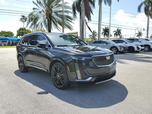 Certified 2024 Cadillac XT6 Premium Luxury AWD/4WD image 26