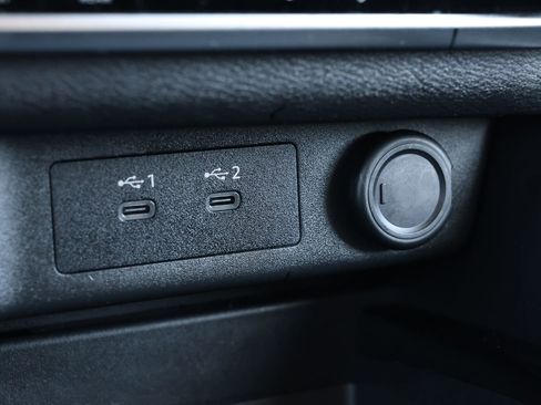 Used 2024 Nissan Rogue SV FWD image 22