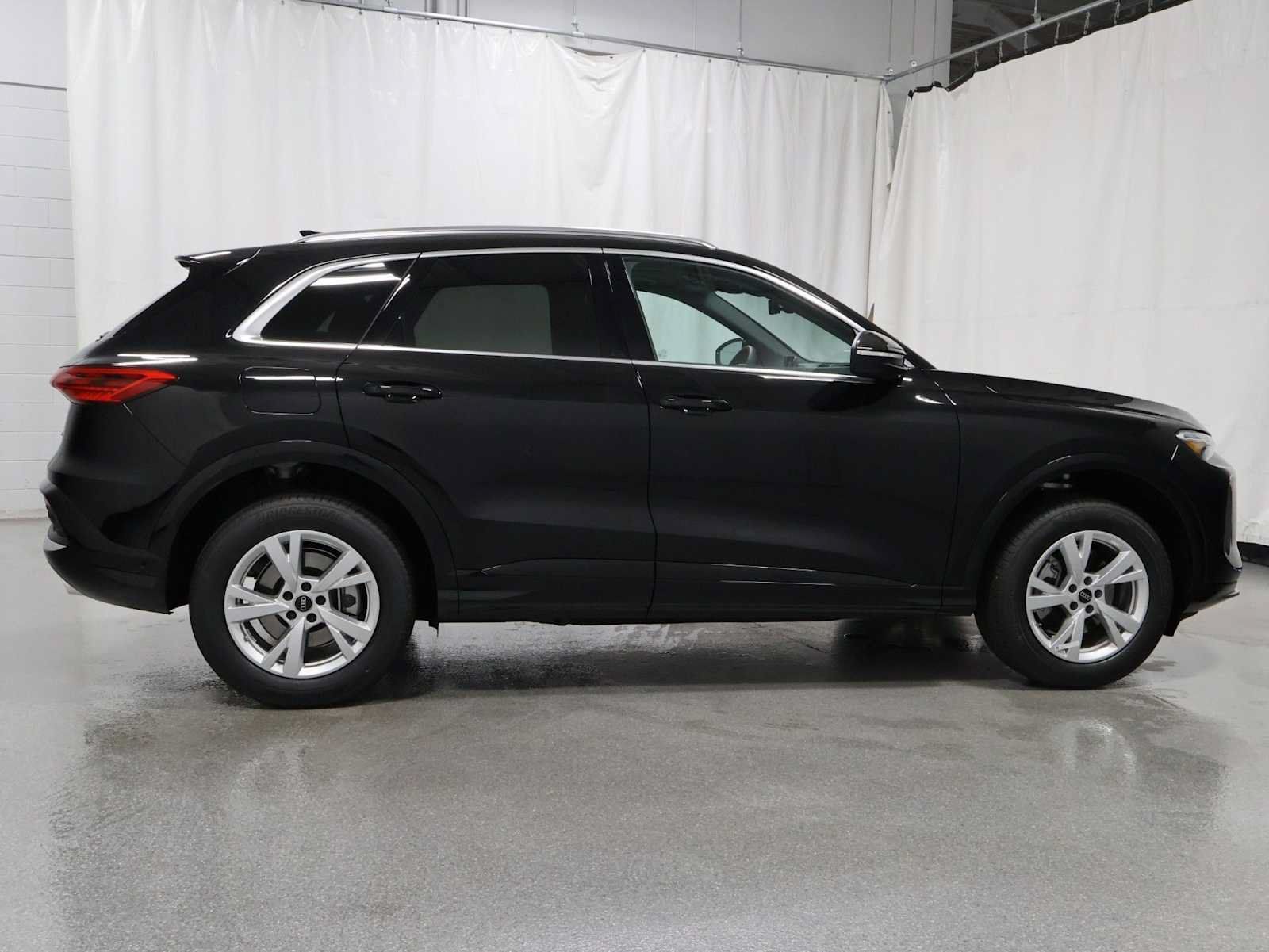 New 2026 Audi Q5 Premium AWD/4WD image 10