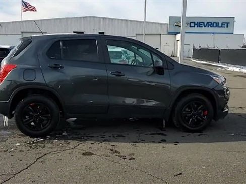 Certified 2019 Chevrolet Trax LS w/ Tint and Cruise Package image 8