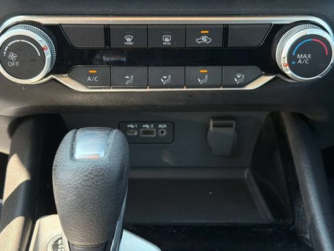 Used 2024 Nissan Altima 2.5 SV AWD/4WD image 26