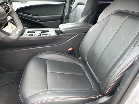 Used 2024 Jeep Wagoneer Launch Edition image 20