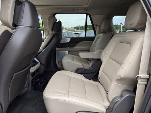 Used 2024 Lincoln Navigator L Reserve AWD/4WD image 14