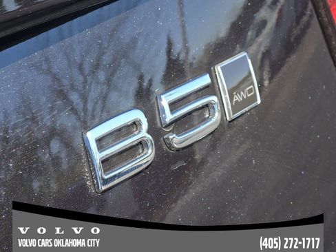 New 2026 Volvo XC90 B5 Core w/ Protection Package Premier image 9