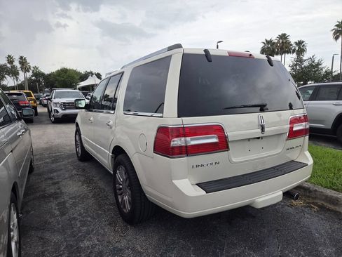 Used 2007 Lincoln Navigator 2WD image 4