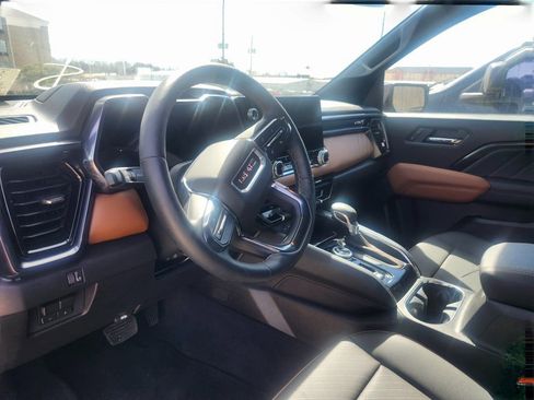 Used 2026 GMC Canyon AT4 w/ AT4 Premium Package image 8