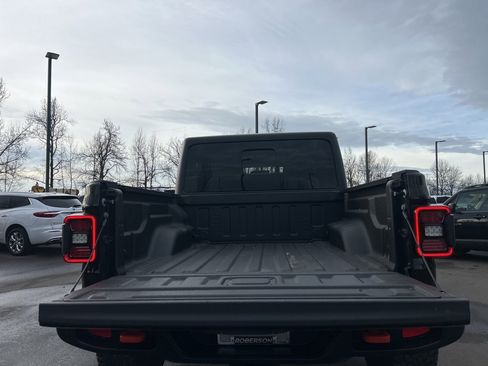 Certified 2021 Jeep Gladiator Mojave image 6