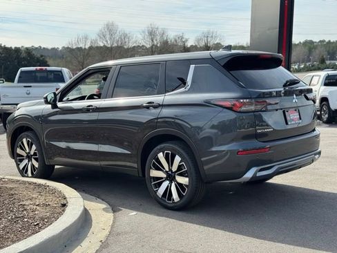New 2026 Mitsubishi Outlander SE FWD image 8