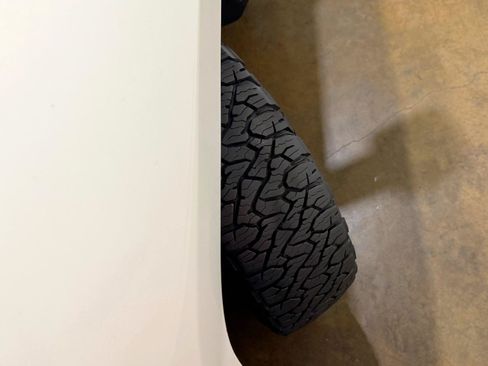 Used 2019 Chevrolet Silverado 2500 W/T AWD/4WD image 45