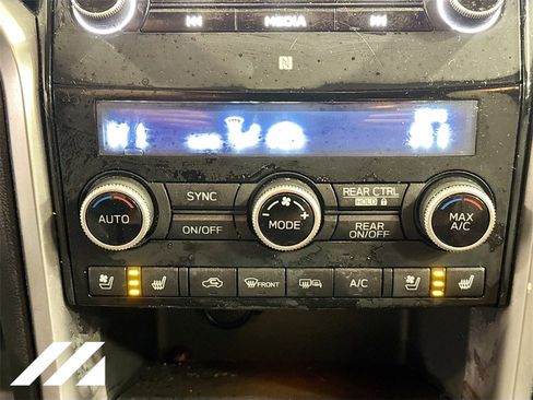 Used 2022 Subaru Ascent Touring image 18