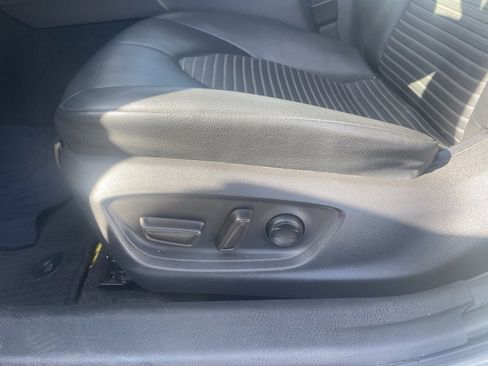 Used 2021 Toyota Camry SE image 20