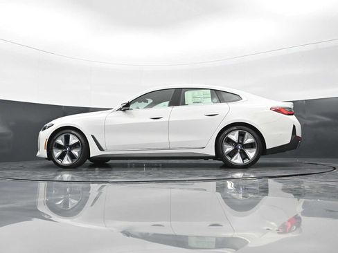 New 2026 BMW i4 eDrive40 w/ Premium Package RWD image 32