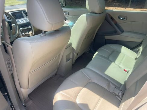 Used 2011 Nissan Murano LE FWD image 12