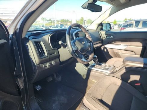 Used 2018 Chevrolet Colorado LT AWD/4WD image 18