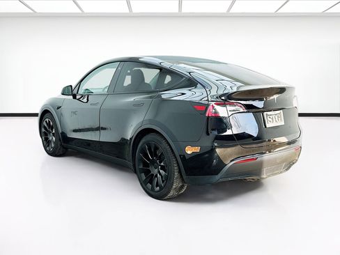 Used 2020 Tesla Model Y Long Range image 6