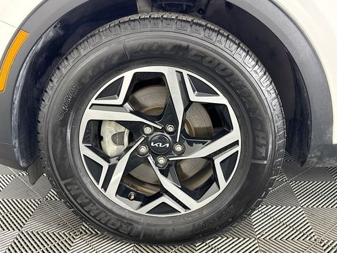Used 2023 Kia Sportage LX image 36
