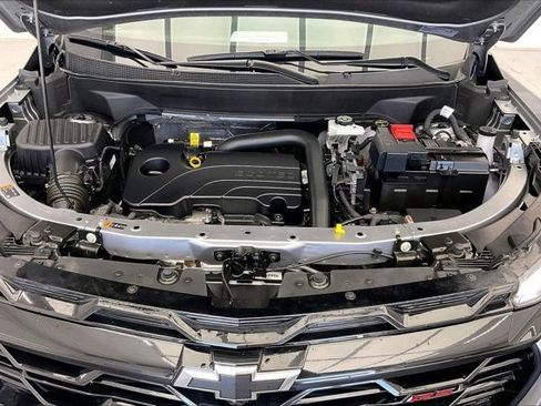 Used 2025 Chevrolet Equinox RS AWD/4WD image 9