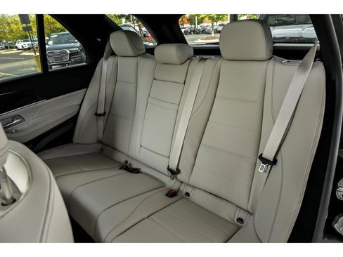 Used 2026 Mercedes-Benz GLE 450 4MATIC image 11