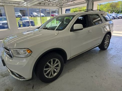 Used 2017 Dodge Durango SXT w/ Quick Order Package 23B image 2