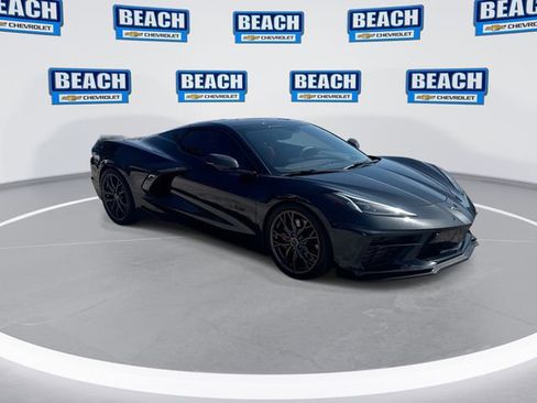 Used 2023 Chevrolet Corvette Stingray Premium Conv w/ Z51 Performance Package RWD image 2