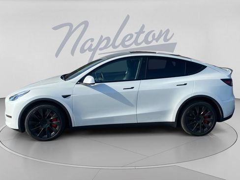 Used 2022 Tesla Model Y Long Range AWD/4WD image 4