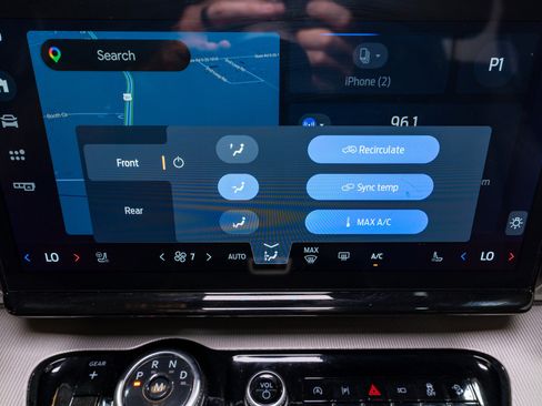 Used 2025 Ford Expedition Active AWD/4WD image 21