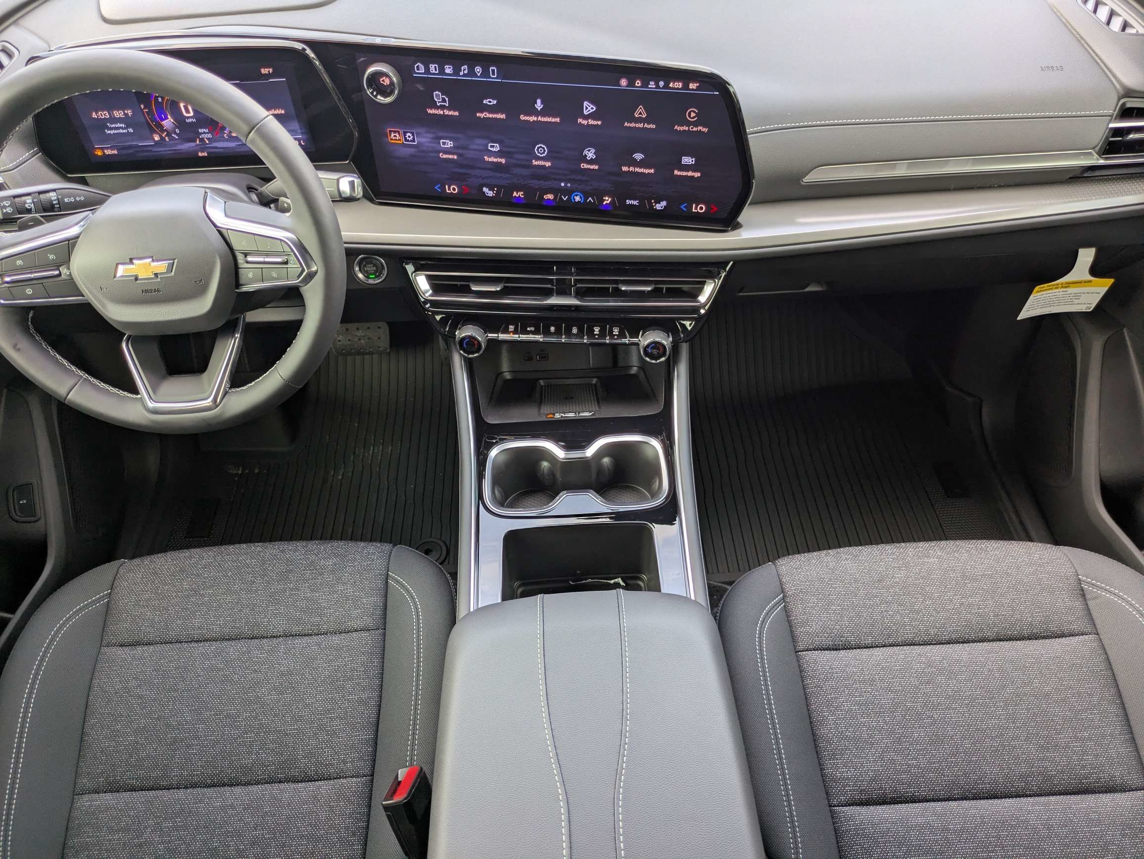 New 2027 Chevrolet Traverse LT w/ Driver Confidence Package FWD image 12