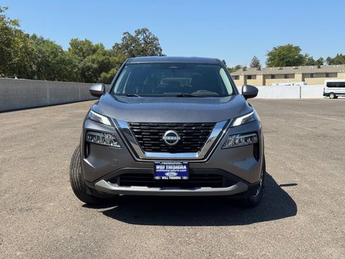 Used 2023 Nissan Rogue SV AWD/4WD image 10