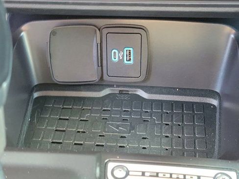 Certified 2024 Ford Bronco Wildtrak AWD/4WD image 29