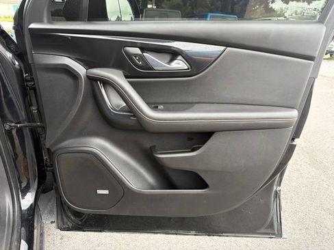 Used 2021 Chevrolet Blazer RS w/ Enhanced Convenience Package FWD image 10