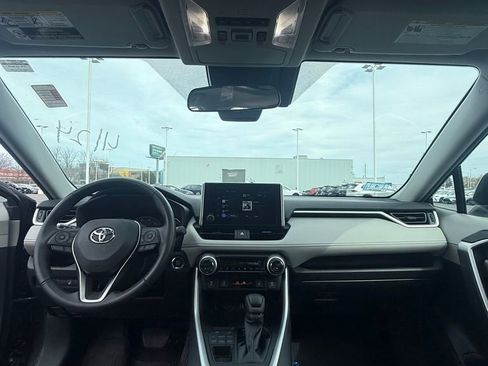 Used 2023 Toyota RAV4 XLE w/ Convenience Package AWD/4WD image 7